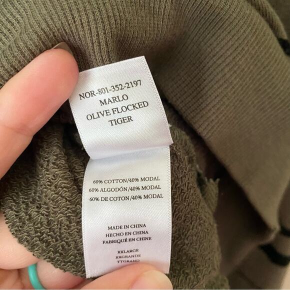 Rails | Marlo Olive Flocked Tiger Sweatshirt Top Side Zipper Green Black XXL - Picture 7 of 7